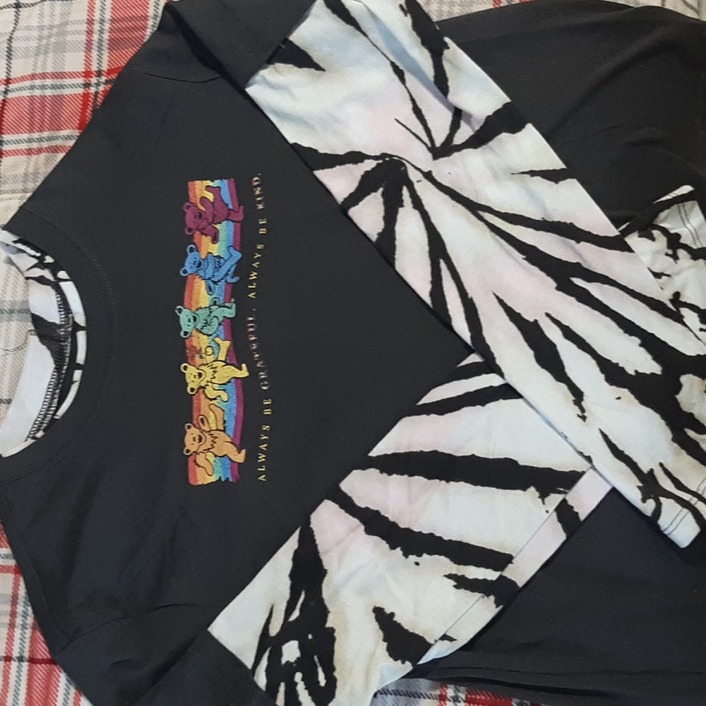 Greatful dead long sleeve, small